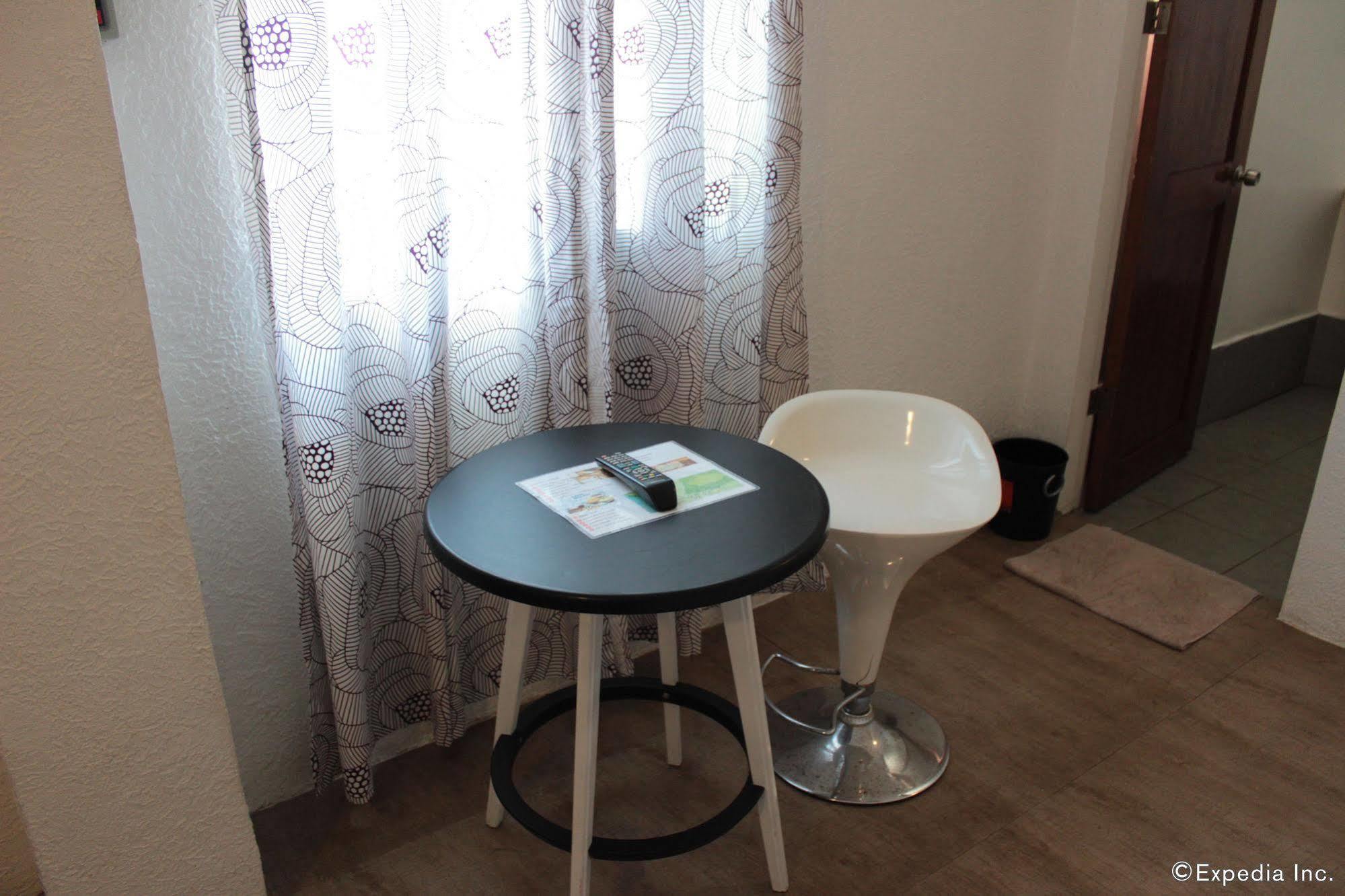Sea Horse Guest House Coron Bagian luar foto